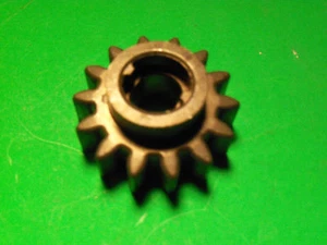 NEU Husqvarna SP Zahnrad Ritzel 137054 OEM - Bild 1 von 1