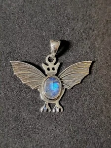 Bat - Blue Moonstone 925 Silver Pendant Halloween Jewelry Necklace 0463 - Picture 1 of 5