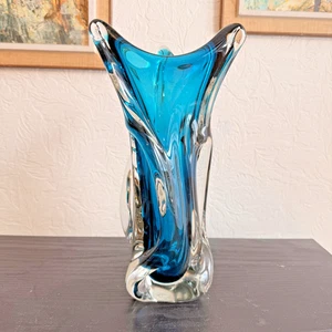 Chalet Signed Teal Sommerso Glass Vase - Hand-Blown Mid-Century Canadian - Picture 1 of 5