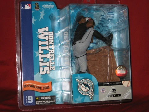 Dontrelle Willis 2004 McFarlane Baseball Figure Series 9 Marlins Debut NIB Cover