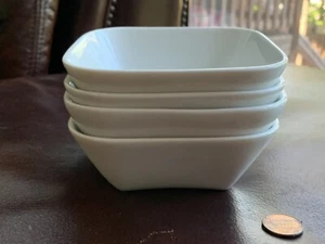 4 DELTA AIRLINES SQUARE SNACK NUT RAMEKIN DESSERT BOWLS 0442-06434 FIRST CLASS - Picture 1 of 9