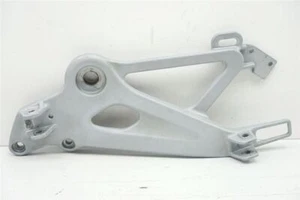 Honda Slr 650 Rd09 Footrest Plate Left Holder Footrest Carrier - Picture 1 of 7