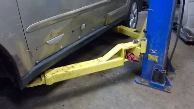 2005 - 2009 Subaru Legacy Subaru Outback Rocker Molding LH Driver OEM 91112AG35A - Image 1 of 2