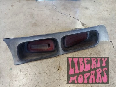 Dodge Challenger: 1972, 1973, 1974, conjunto de luz trasera derecha para pasajeros Foto 1 de 2