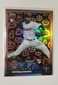 2023 Topps Update Series - Jack-O'-Lantern Foil SP #US320 George Soriano