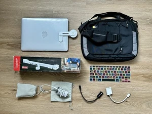 Apple MacBook Air 13โ Inch Mid 2013 A1466 128GB SSD Core i5 4GB PLUS Accessories - Picture 1 of 9