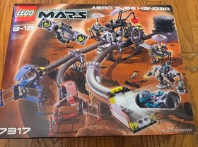 New LEGO LIFE ON MARS 7317 Aero Tube Hangar Broken Seal