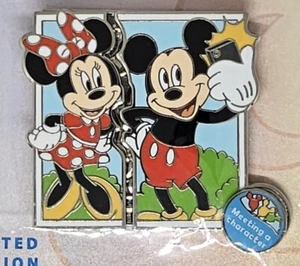 Prendedor Magic Hap-Pins Meeting A Character Mickey & Minnie LE 500 2023 de los parques de Disney - Imagen 1 de 3