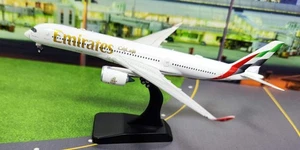 Aviation400 Emirates Airbus A350-941 A6-EXA (with detachable gear) 1/400 Scale - Picture 1 of 2