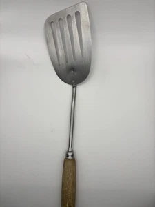 Vintage seltener EKCO ETERNA Edelstahl durchgehend geschlitzter Spatel Holzgriff.  - Bild 1 von 9