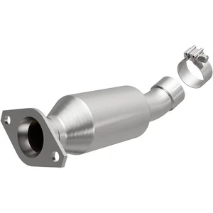 MagnaFlow 52448-AN Fits 2012 2013 2014 2015 Toyota Prius C Catalytic Converter - Picture 1 of 24
