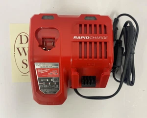 Milwaukee M12-18FC Caricabatteria Rapido per M12 & M18 12V 18V - 220V Confezione Bulk - Foto 1 di 4