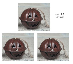 3 piezas Campanas de estaño oxidadas PUMPKIN Jingle Jack-O-Lantern 2" diámetro - Adornos de otoño - Imagen 1 de 2