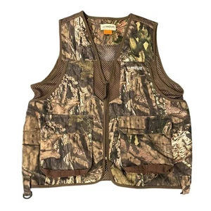 Magellan Outdoor gear  Realtree Camo Hunting Vest Size L Multi-Color  - Picture 1 of 7