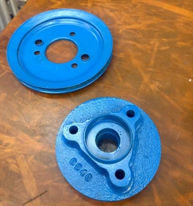CRUSADER PULLEY 6946 6" DIA V-BELT HARMONIC BALANCER MOUNT CAST IRON - Bild 1 von 7