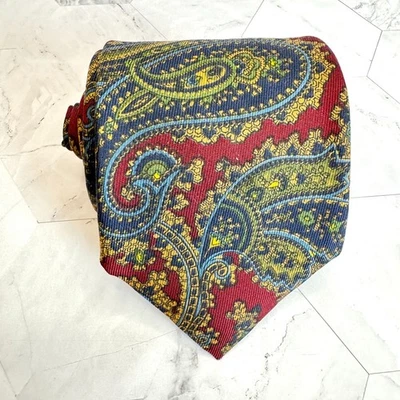 Corbata vintage Robert Talbott Littler Seattle 100 % seda roja cachemira Inglaterra Foto 1 de 4