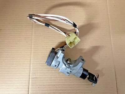 Genuine LR Range rover Classic 1992 - 94 Ignition / Steering column lock PRC8907 - Image 1 of 4