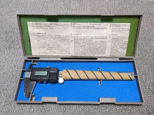 Mitutoyo corporation digital Caliper Digimatic 0-150mm 500-301 with case used  - Picture 1 of 5