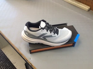 Zapato Deportivo Mujer WK500 Color Acero Gris Talla 8.5 - Imagen 1 de 1