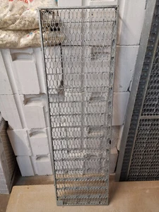 MEA Lichtschachtrost verzinkt begehbar . Streckmetallrost . 104,5 x 31 cm - Bild 1 von 3