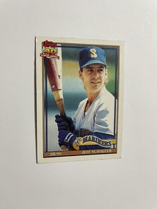 1991 Topps Baseball Card #681 Jeff Schaefer Seattle Mariners