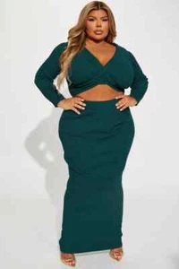 Fashion Nova Green Tiana Sweater Crop Skirt Set 2 Piece Plus Size 2X: New ! - Picture 1 of 7