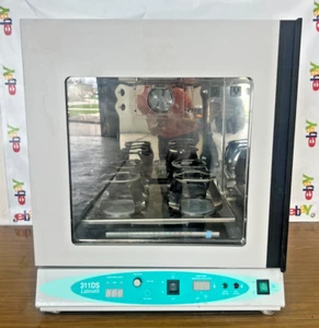 Labnet 311DS Digital Shaking Incubator - Picture 1 of 10