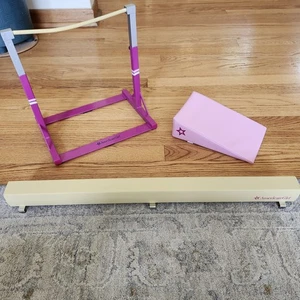 American Girl Bambola Ginnastica Set Balance Beam, Barra, Cuneo Pad Set di 3 - Foto 1 di 13