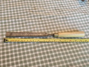 A Vintage Thos Ibbotson 1" Gouge Chisel - Picture 1 of 12