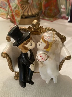 VTG 1970 Wilton Wedding Cake Topper Bride Groom Sitting Settee Gold Trim Taiwan - Image 1 of 4