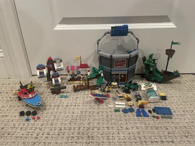 Lego SpongeBob SquarePants Lot 3816, 3817, 4981, 3815  - Image 1 of 4