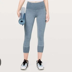 Lululemon wunder under crop 23" legging Sz 8 - Picture 1 of 11