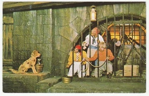 Vintage Postcard Dog and Pirates of the Caribbean Disney World Florida 1977 - Picture 1 of 2