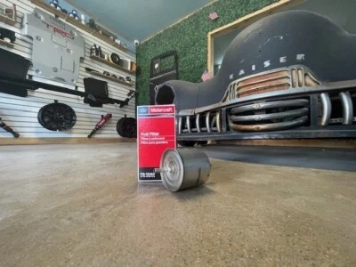 (1) Fuel Filter  Motorcraft  FG1060 - Image 1 of 4