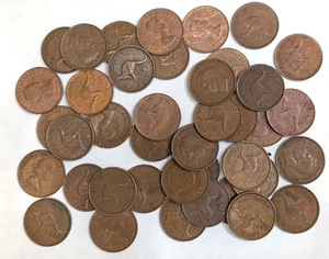 Bulk lot of 40 AUSTRALIA Penny Coin Collection Lot SHOWS A KANGAROO (#Z324) - Foto 1 di 1