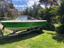 Ski/ fish runabout HInton 17ft speed boat