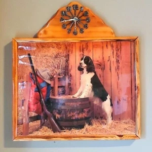 Vintage Springer Spaniel Jagdhund mit Flinte & Scheunenkunst handgefertigt mit Uhr - Bild 1 von 9