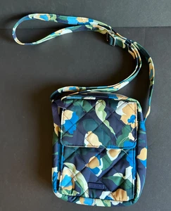 Vera Bradley Blue Quilted Floral Crossbody Bag Magnetic Flap Snap Multi Pockets - Picture 1 of 9