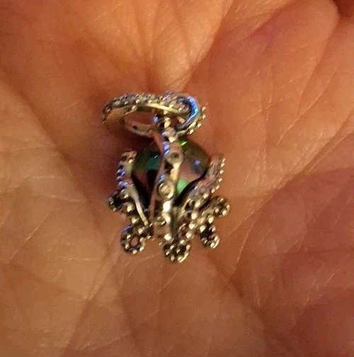 Pandora Disney la Sirenita Úrsula Cuelga Dije. Plata de ley Foto 1 de 3