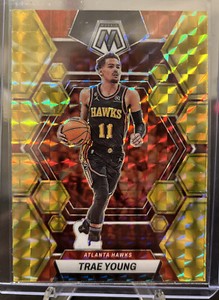 2022-23 Mosaic Trae Young Gold Mosaic Prizm
