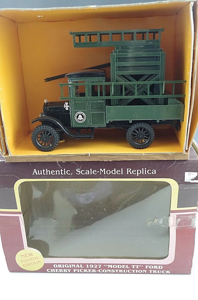 YORKSHIRE YORKSHIRE 1927 MODEL TT FORD CHERRY PICKER TRUCK MIB 1/25 SCALE - Image 1 of 3