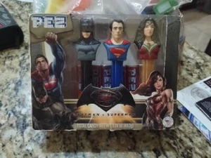 Pez Batman Vs Superman Pez - Picture 1 of 7