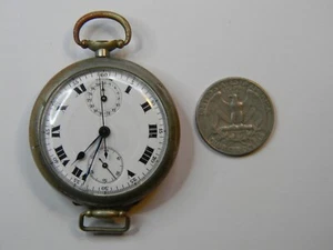 VERY RARE LARGE WW1 TRENCH SINGLE BUTTON CHRONOGRAPH CALENDAR MENS WATCH - RUNS? - Picture 1 of 12