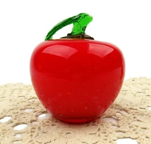 Vintage Art Glass 4" Red Apple Fruit Murano Style Paperweight Kitchen Decor - Picture 1 of 6