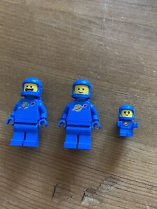 3 Classic LEGO spacemen; Benny, Baby and Classic, with accessories