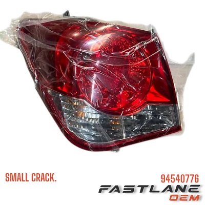 CHEVROLET CRUZE 2011-2016 FARO DE FRENO TRASERO IZQUIERDO CONJUNTO NUEVO OEM 94540776 Foto 1 de 4