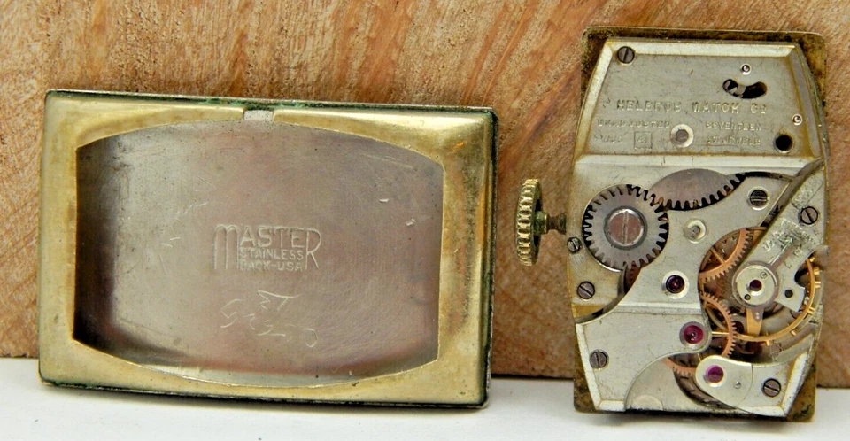 Vintage Helbros 41 17 jewel men's wrist watch movement with dial and case back - Image 1 of 4