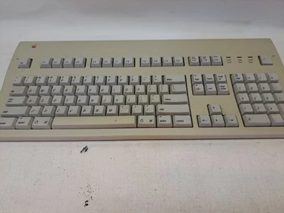 Apple Extended Keyboard II M3501  USED - Image 1 of 4