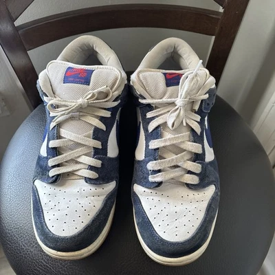 Men’s Nike SB Dunk Low Leather Trainers Size 12 Blue/White - Image 1 of 4