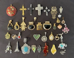 Vintage To Now Jewelry Pendants Lot Of 37 Mixed Gold Silver Tone - Picture 1 of 7